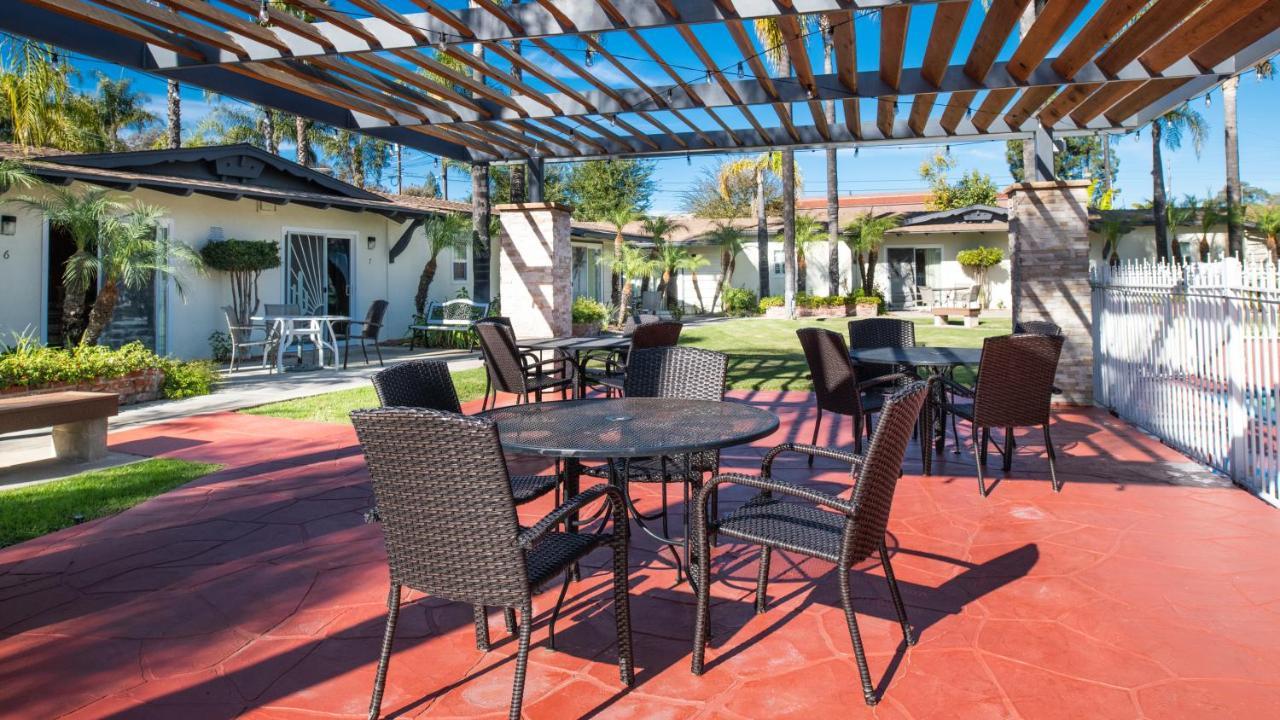 Fallbrook Country Inn Ngoại thất bức ảnh