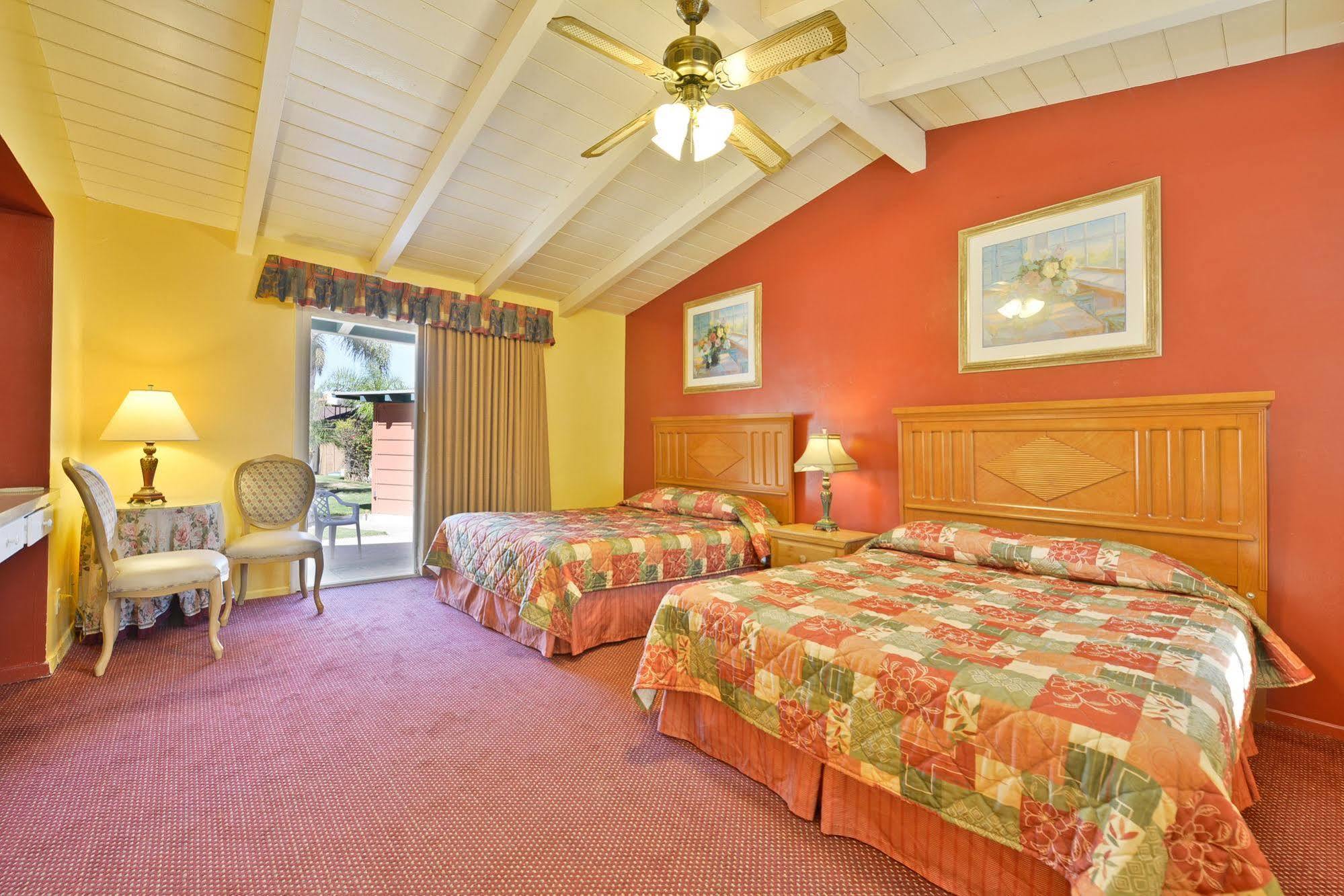 Fallbrook Country Inn Ngoại thất bức ảnh
